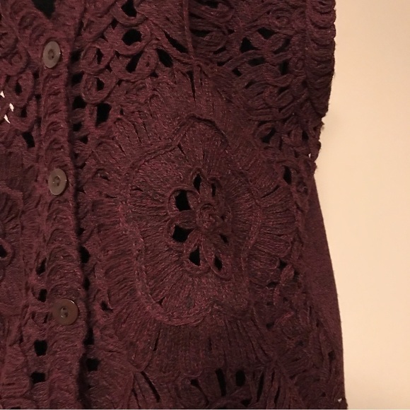 Jon & Anna Knitted Crocheted Sweater Vest. Wine Coloured. Size L /XL. - Picture 3 of 6